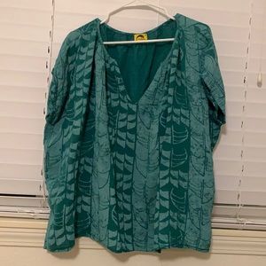 XS Kealopiko Ka Waʻa Kaulua Notched Baggie Tee